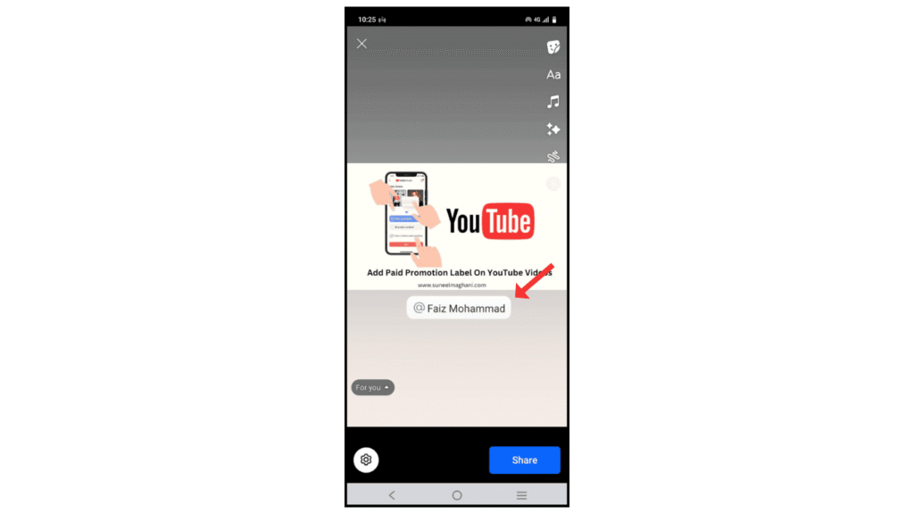 tag-on-facebook-story-phone